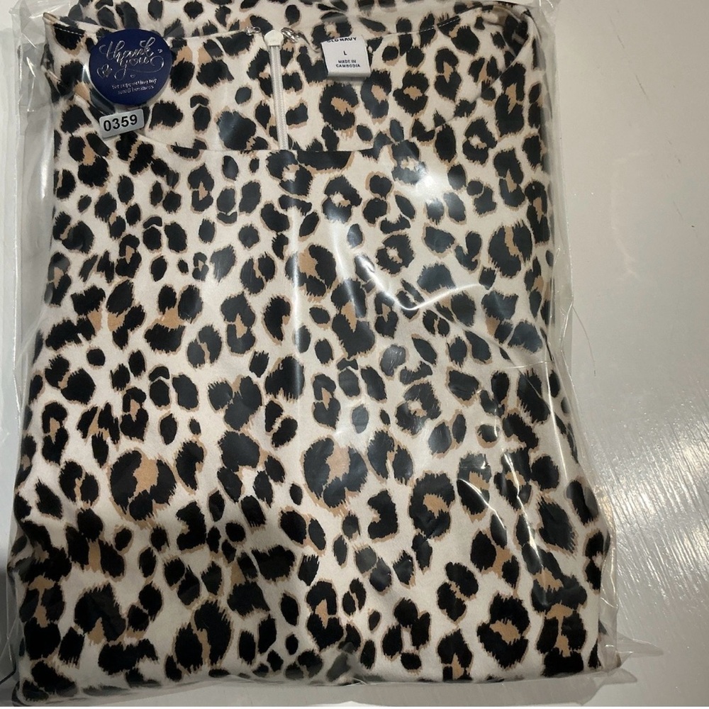 Old Navy Leopard Print Midi Dress - Picture 10 of 10